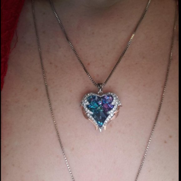Angle Wing Love Heart Necklaces for Women - Picture 3 of 7